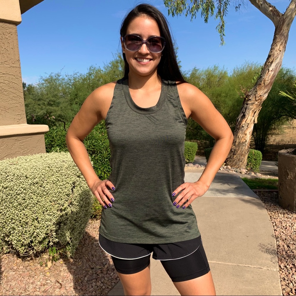 Last Chance Mizuno Women’s Alpha Tank - Picture 1 of 9